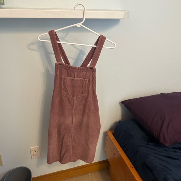 Overall - Picture 2 of 2